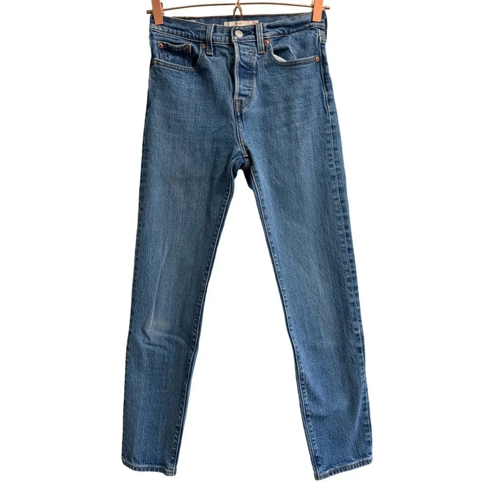 Women’s Levi’s Wedgie Vintage Blue Wash Size 25 - Picture 1 of 12
